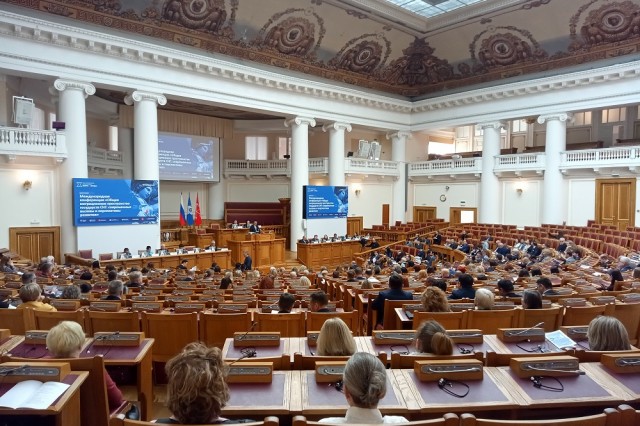 В Санкт-Петербурге стартовал Международный форум труда В Санкт-Петербурге стартовал Международный форум труда