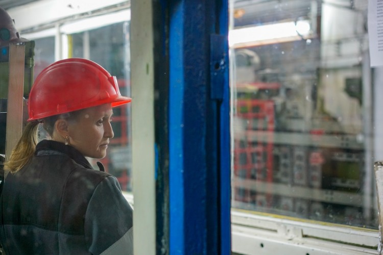 Профсоюзы выявили значительный разрыв в зарплатах мужчин и женщин в России