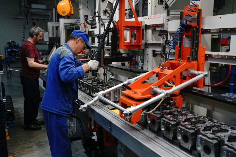 КАМАЗ практически завершил процесс импортозамещения деталей грузовиков