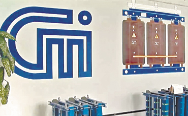 Два раза против, один - за