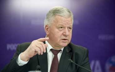Глава ФНПР призвал россиян выйти на первомайские демонстрации Глава ФНПР призвал россиян выйти на первомайские демонстрации