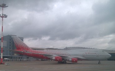 Авиакомпания «Россия» борется с оттоком пилотов