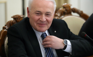 Печёный сливает в МРОТ