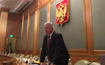 Шохин вслед за Шмаковым назвал пособие по безработице позорным Шохин вслед за Шмаковым назвал пособие по безработице позорным