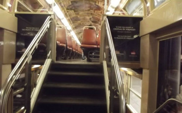 Массовую забастовку французских транспортников поддержали учителя