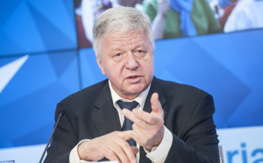 Профсоюзы настаивают на едином подходе при формировании пенсий рабочих и депутатов