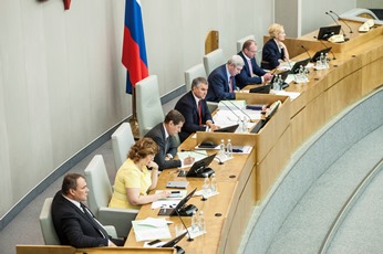 Закон о повышении пенсионного возраста принят