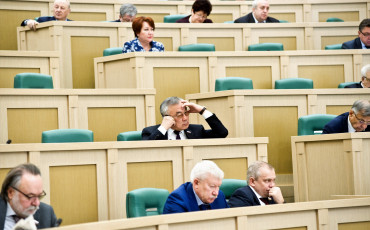 Сенаторы одобрили закон об уголовной ответственности за увольнение предпенсионеров Сенаторы одобрили закон об уголовной ответственности за увольнение предпенсионеров