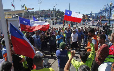 Чили: Забастовки и тень генерала