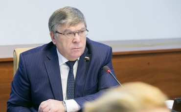 В Совфеде предлагают повышать МРОТ постепенно