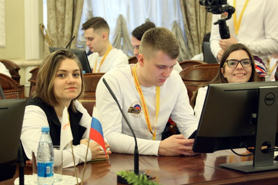 Студенты хотят нагрузки и карьеры