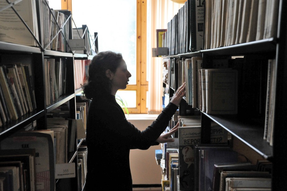 Сколько нужно уволить библиотекарей, чтобы выполнить указ президента?