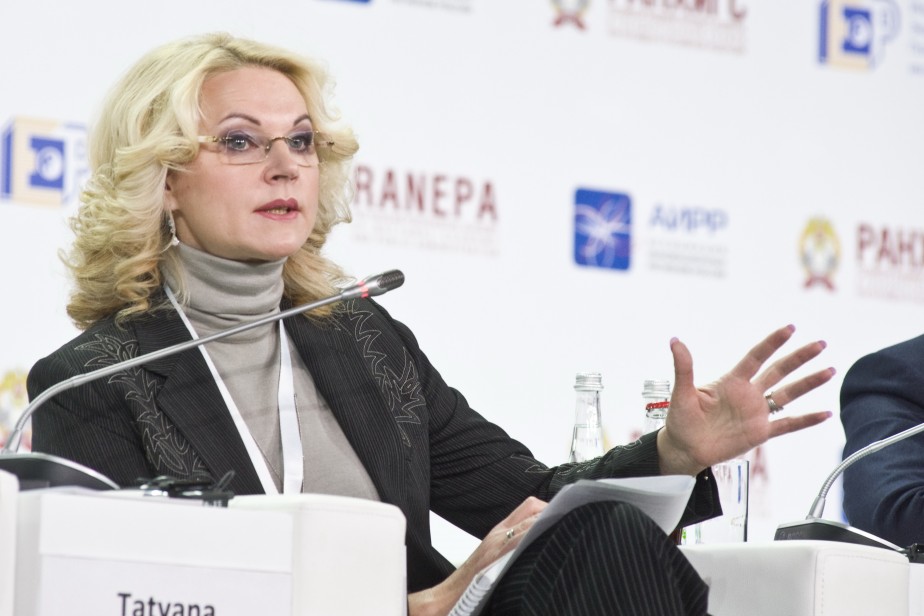 Голикова заявила о сокращении числа бедных в России
