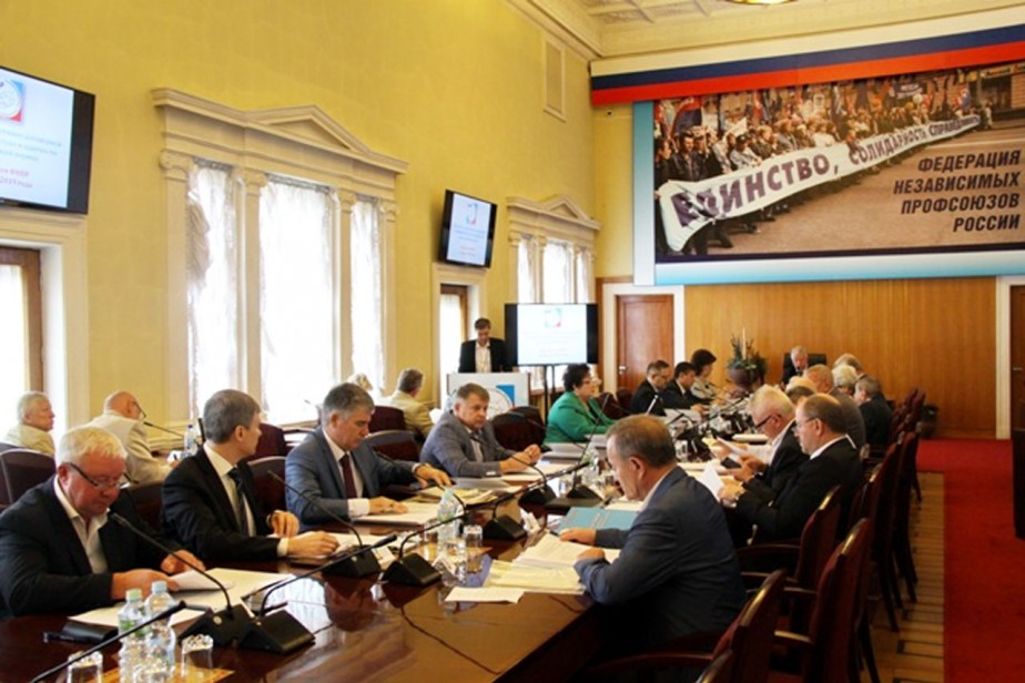 Первомай без лозунгов Первомай без лозунгов