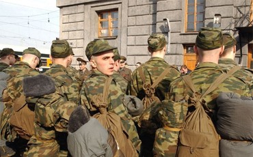 Пострадавшим срочникам увеличат компенсацию?