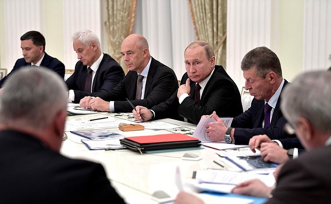 Глава Росуглепрофа обратил внимание президента на проблемы в угольной отрасли