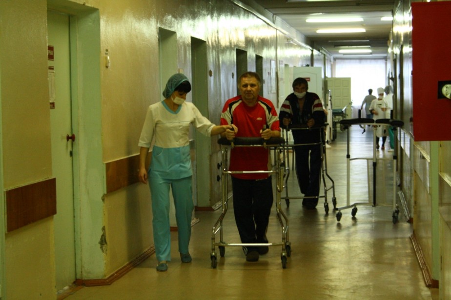 Минздрав РФ выявил переработки и недоплаты медикам в Свердловской области