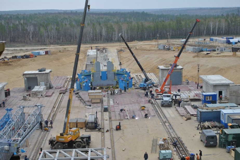 Путин возмутился воровством при строительстве космодрома «Восточный» Путин возмутился воровством при строительстве космодрома «Восточный»