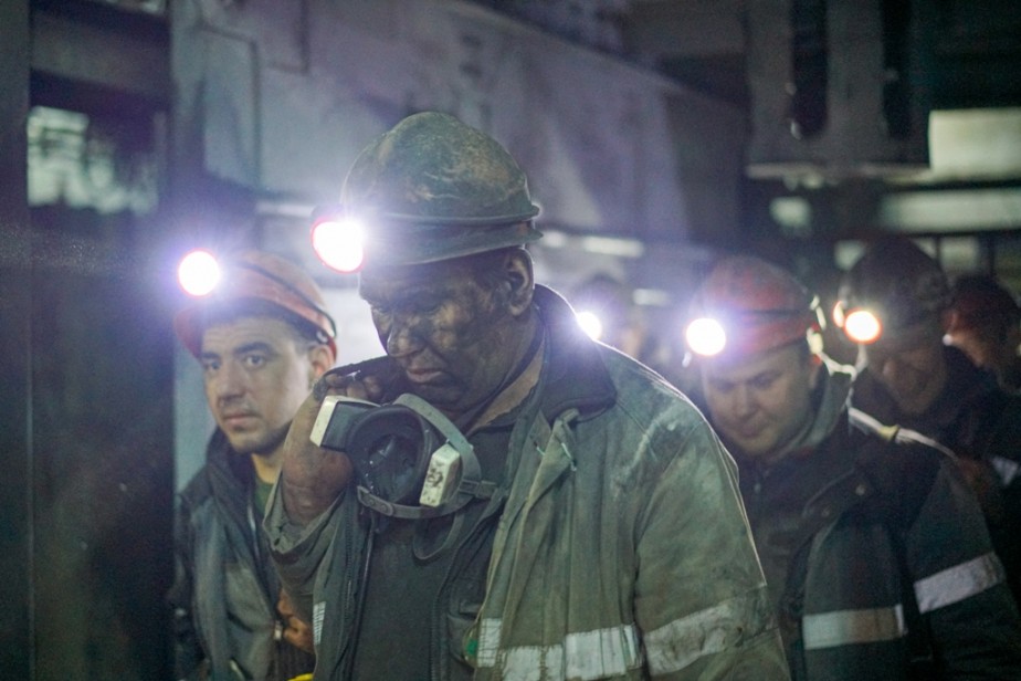 Администрация Кузбасса ищет работу горнякам шахты «Заречная»