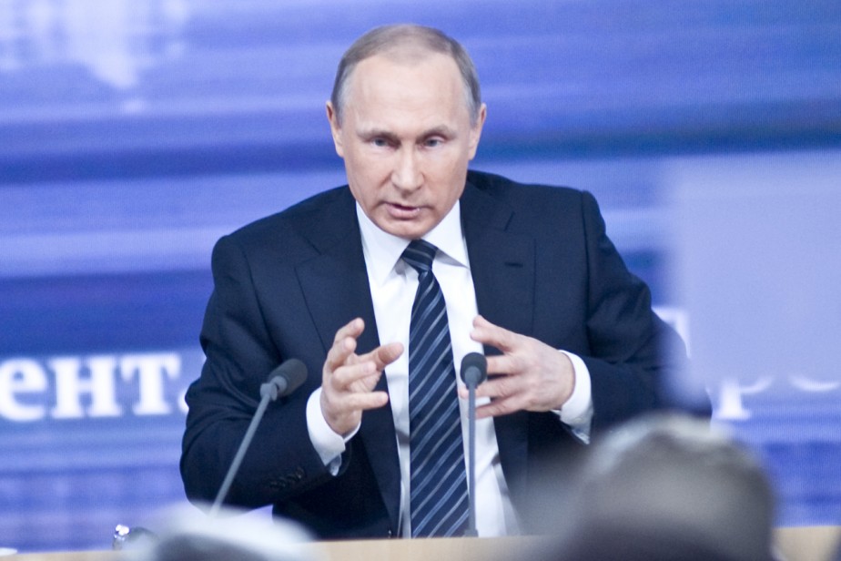 Путина коробят высокие зарплаты глав госкорпораций Путина коробят высокие зарплаты глав госкорпораций