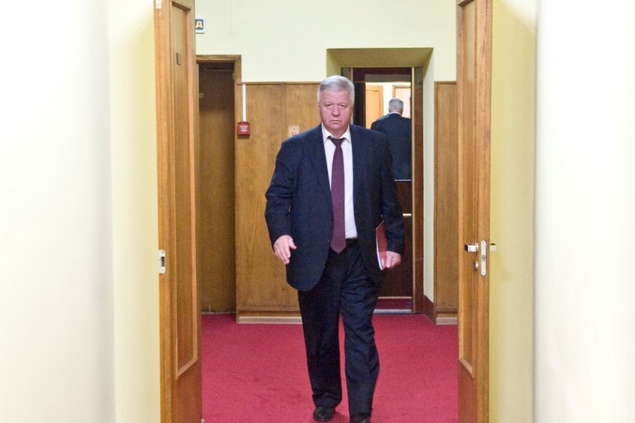 Шмаков: поправки к Конституции своевременны, важны и актуальны