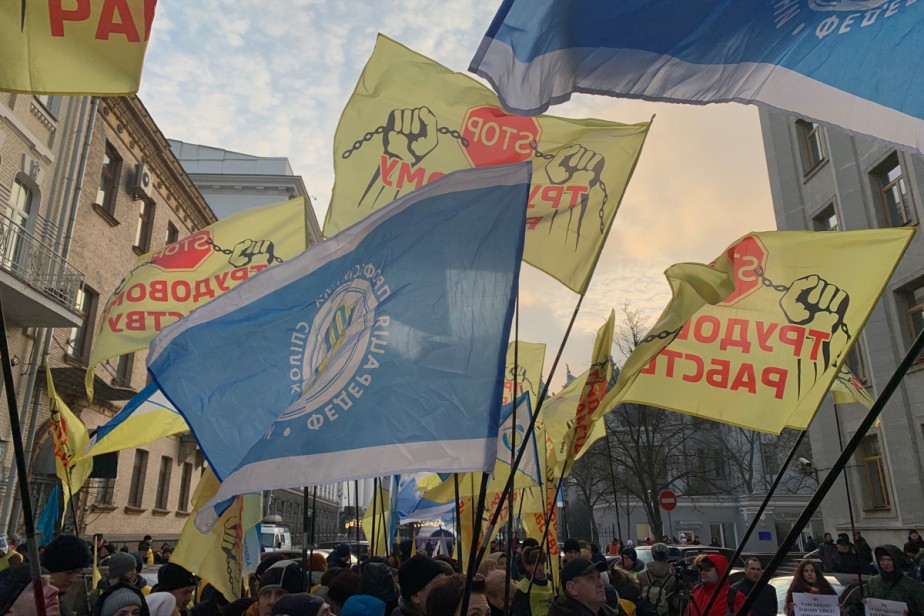 Украинское правительство «воскресило» скандальный законопроект «О труде» Украинское правительство «воскресило» скандальный законопроект «О труде»