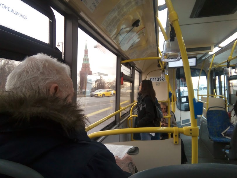 В Москве отменили  льготный проезд для пожилых и студентов В Москве отменили  льготный проезд для пожилых и студентов