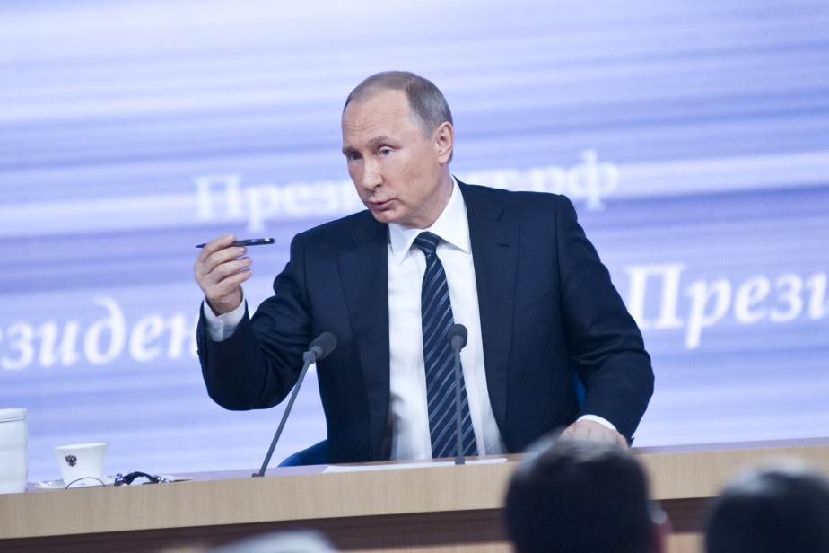 Путин дал право регионам самим определить ограничительный режим Путин дал право регионам самим определить ограничительный режим