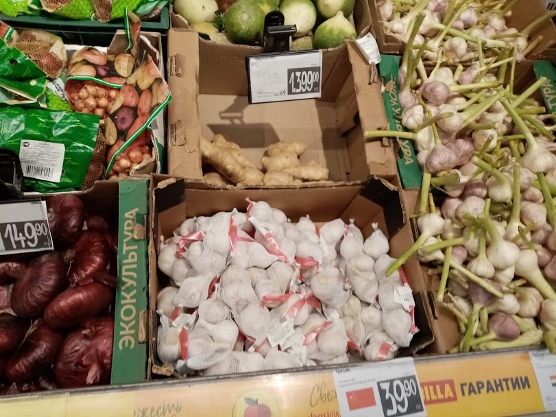 Ритейлеры предупредили о возможном дефиците из-за заморозки цен Ритейлеры предупредили о возможном дефиците из-за заморозки цен