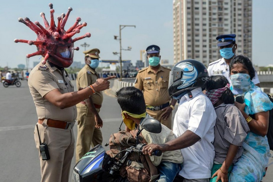 Мытые шесты и противотанковые ежи