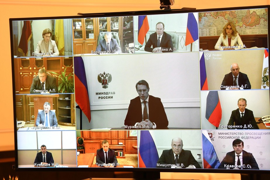 Кабмин Мишустина обошел по доходам правительство Медведева