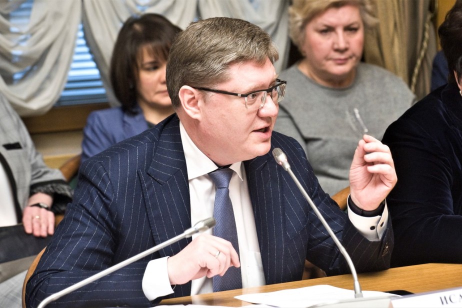 Закон о зарплатах бюджетников ждет профсоюзных поправок Закон о зарплатах бюджетников ждет профсоюзных поправок