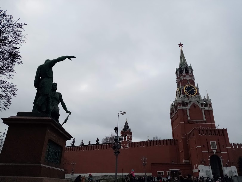 Кремль пообещал обойтись без полного локдауна Кремль пообещал обойтись без полного локдауна