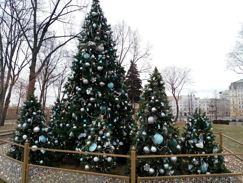 31 декабря 2021 года объявлен выходным днем