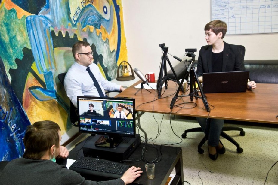 Зампред ФНПР подведет итоги года в прямом эфире