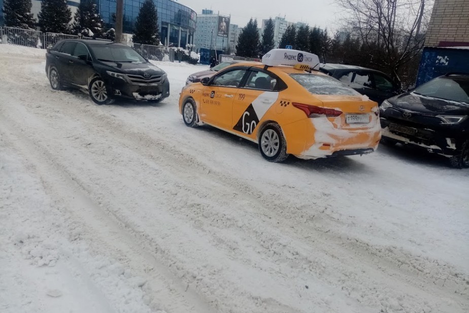 Депутат Госдумы призвал ужесточить допуск к работе в такси Депутат Госдумы призвал ужесточить допуск к работе в такси