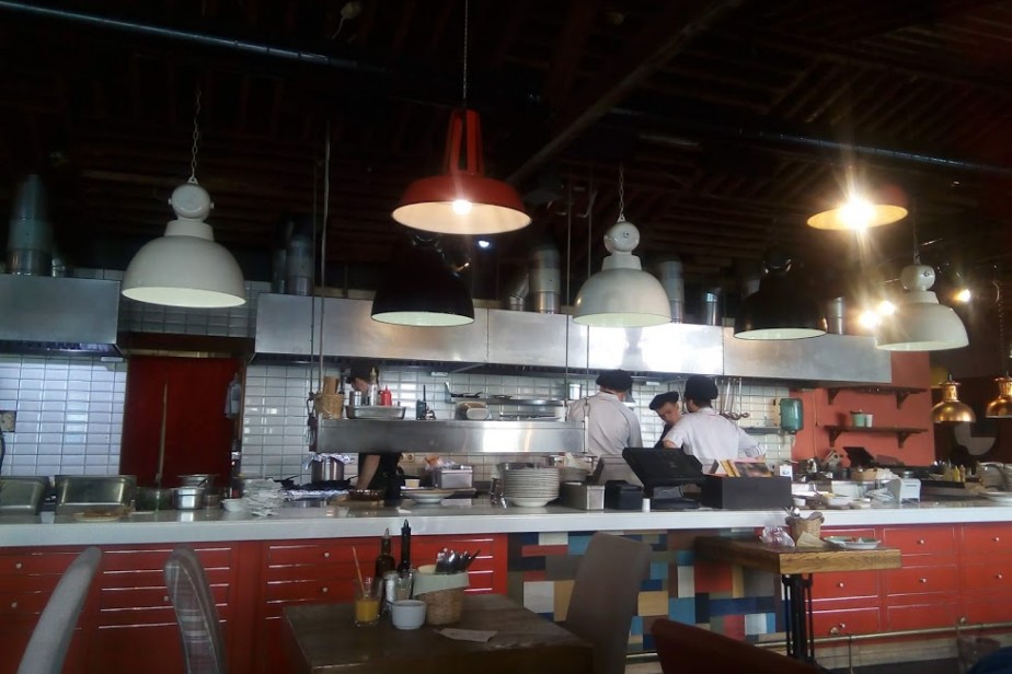 Россияне назвали сферу с самым быстрым ростом по карьерной лестнице