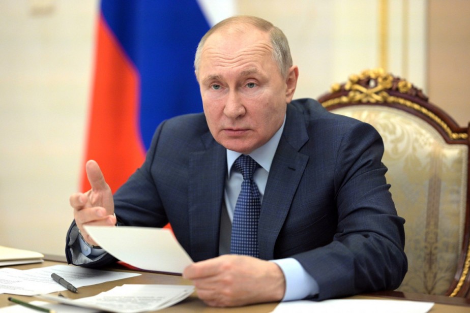 Путин объявил о новых выплатах семьям с детьми Путин объявил о новых выплатах семьям с детьми