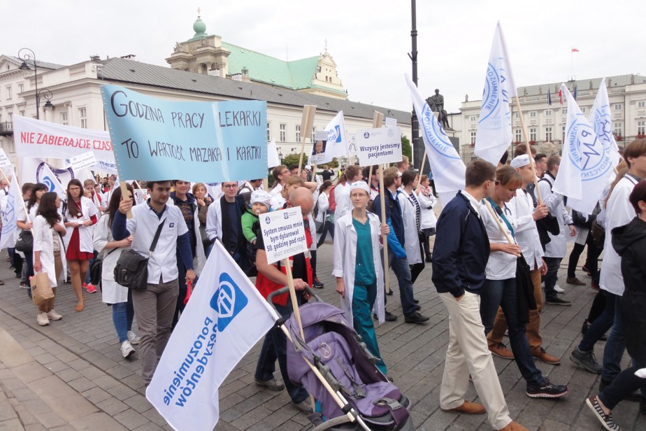 Профсоюз призвал польских врачей массово увольняться