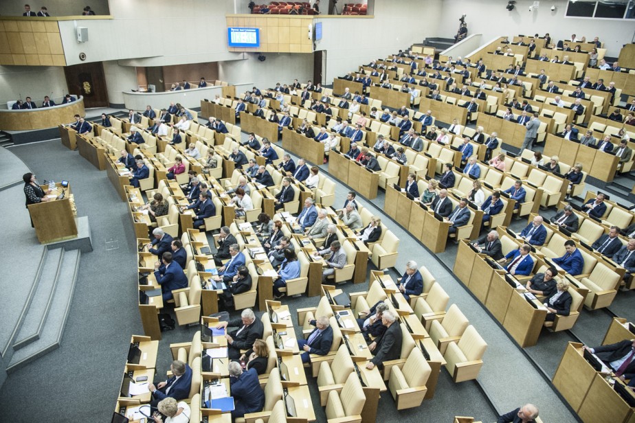 Профсоюзные лидеры заняли места в комитетах Госдумы