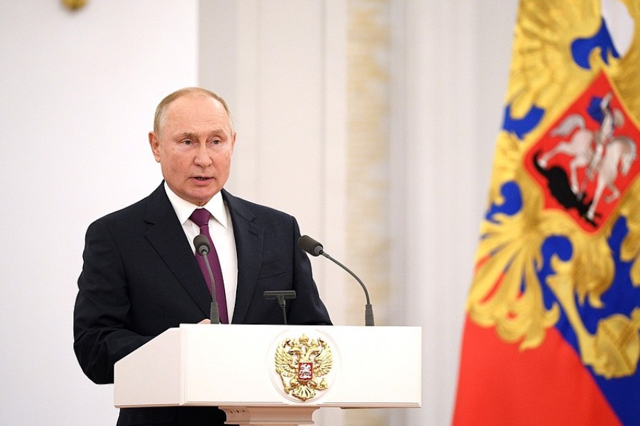 Путин пообещал новые меры соцподдержки