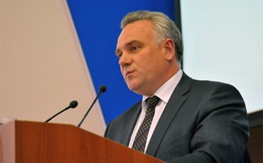 Со знаком плюс