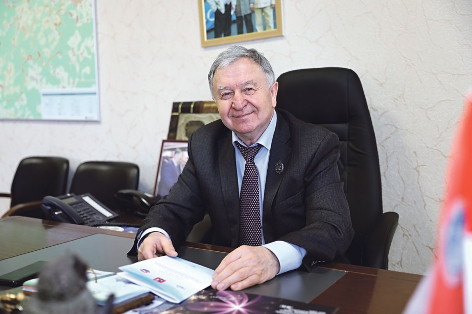 Чтобы работать в профсоюзе, нужно любить людей Чтобы работать в профсоюзе, нужно любить людей