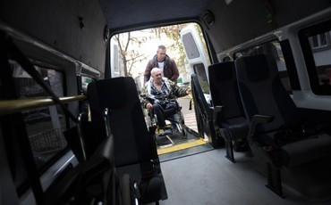 Инвалидам пока не везет...