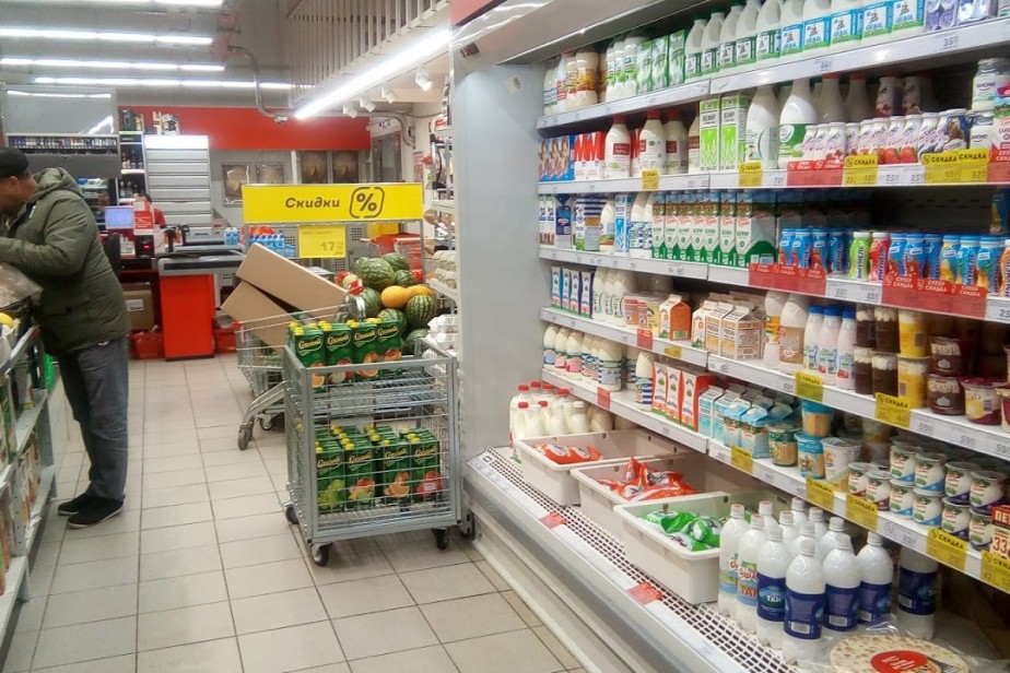Идею раздавать продукты с истекающим сроком годности поддержали в Минпромторге