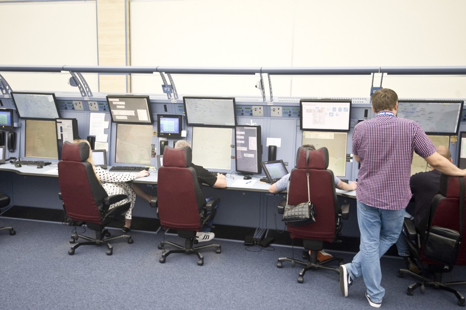 Профсоюз авиадиспетчеров добивается отмены приказов о массовом сокращении специалистов Профсоюз авиадиспетчеров добивается отмены приказов о массовом сокращении специалистов