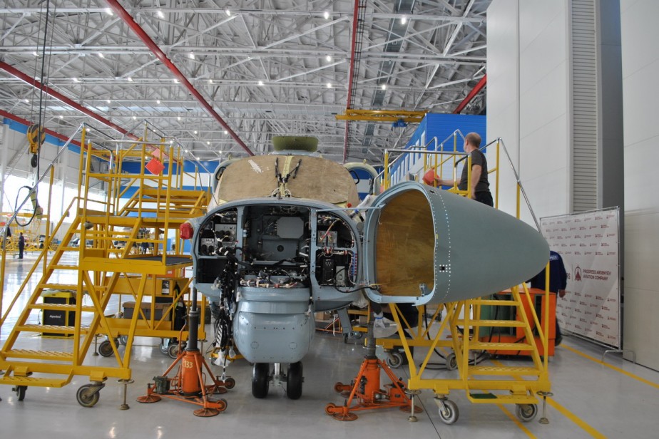 Работники авиазавода «Прогресс» в Приморье требуют в суде недополученную зарплату