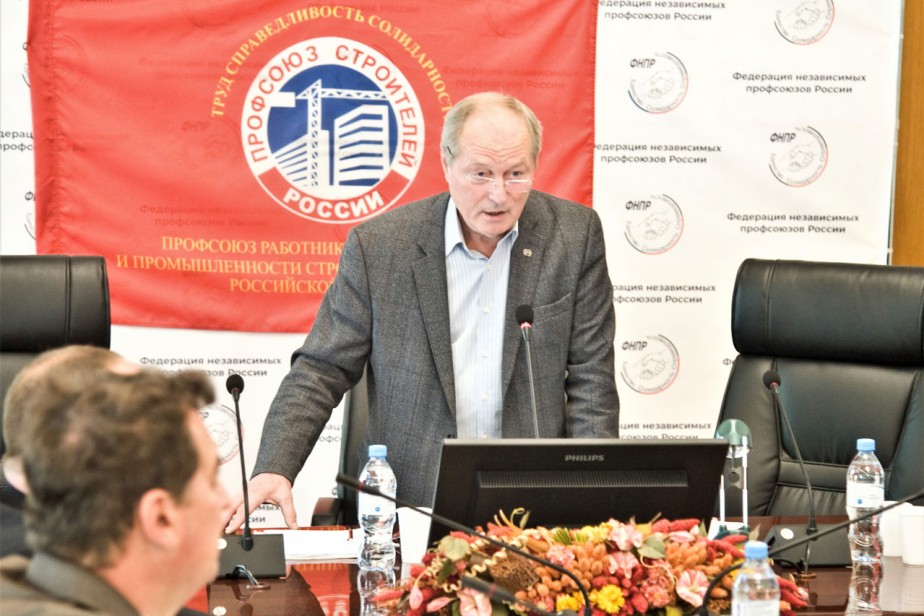 А стропы летят, стропы…