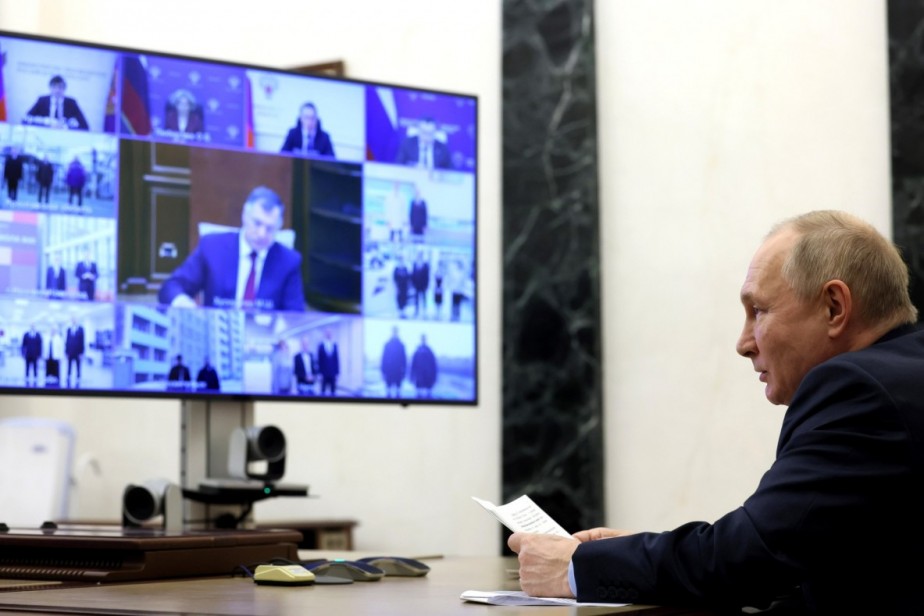 Путин: нужно из трущоб людей выселять