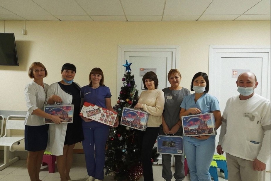 Профорганизация Большечерниговская ЦРБ приняла участие в региональной "Ёлке желаний"